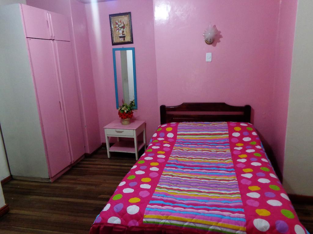 Hostal Yumbo Imperial Quito Bilik gambar