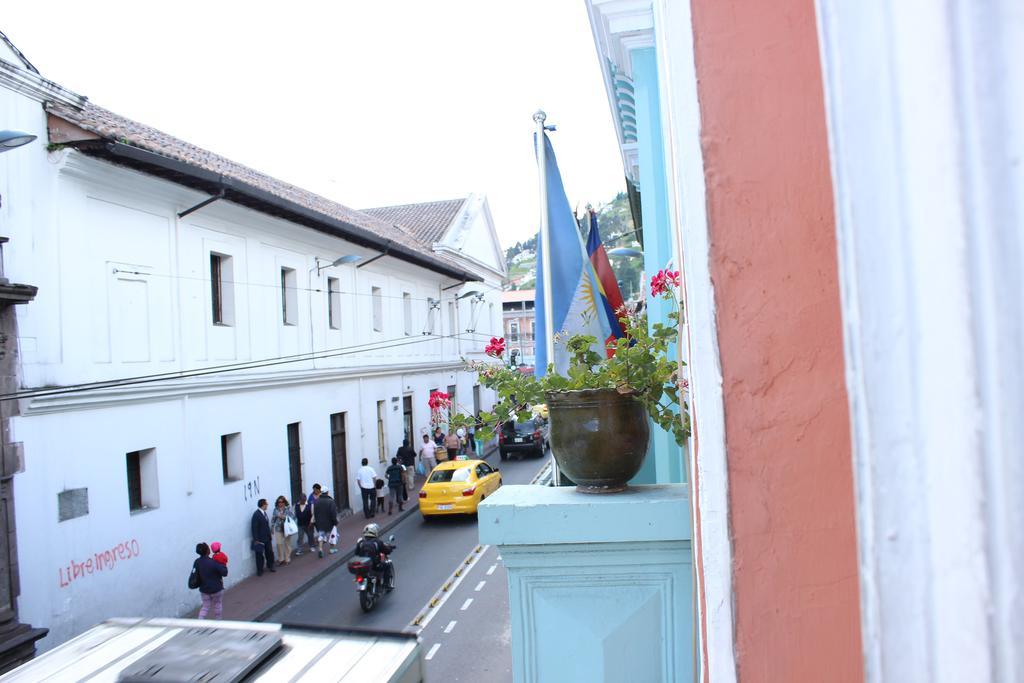 Hostal Yumbo Imperial Quito Luaran gambar